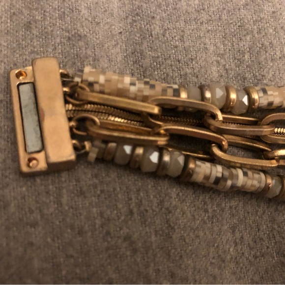 STUNNING STAND OUT LAYERED BRACELET - Picture 4 of 7